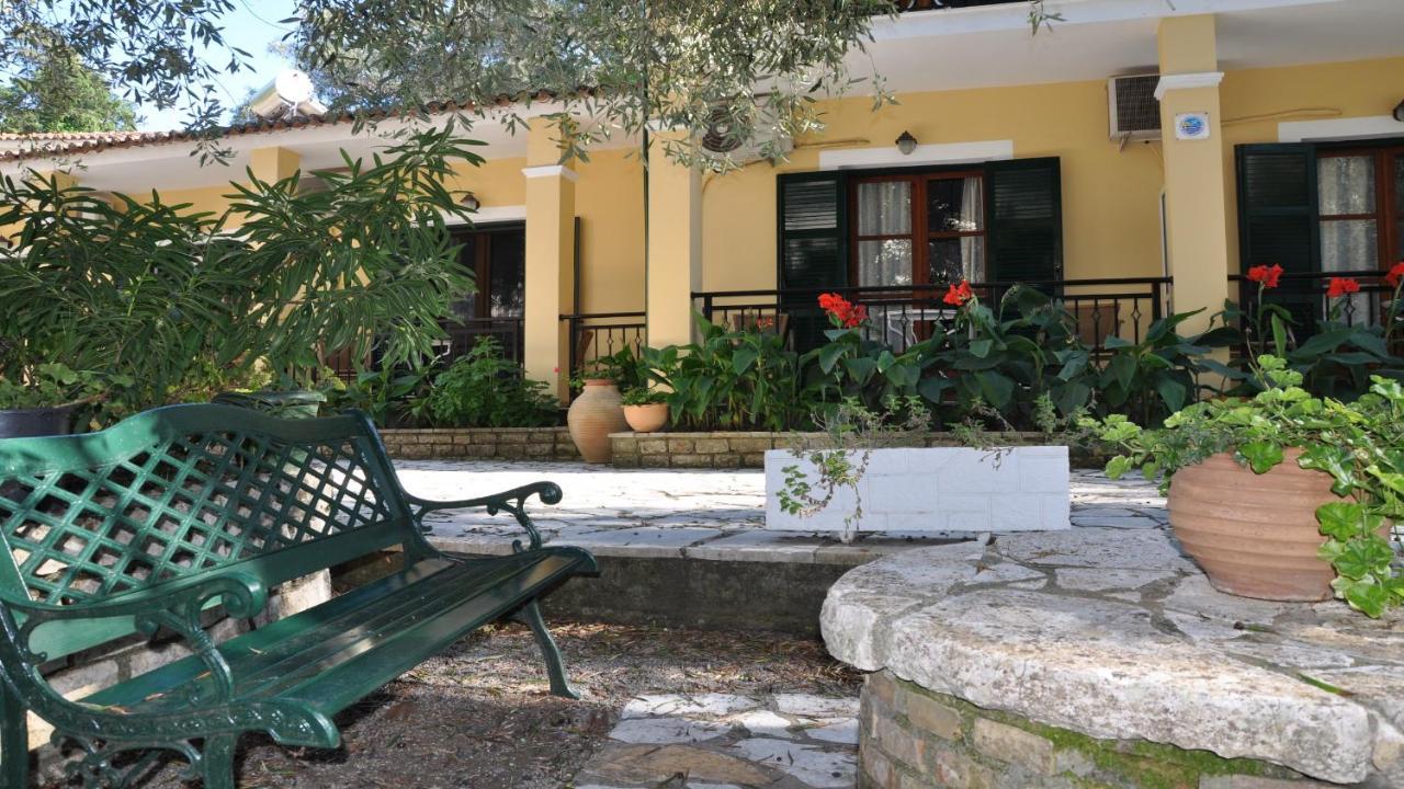 Villa Katerina Apartments Liapades Esterno foto