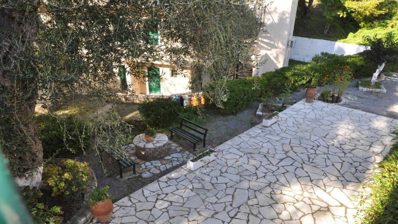Villa Katerina Apartments Liapades Esterno foto