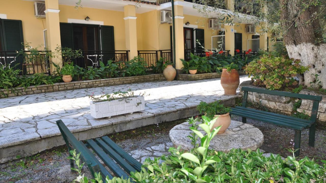 Villa Katerina Apartments Liapades Esterno foto