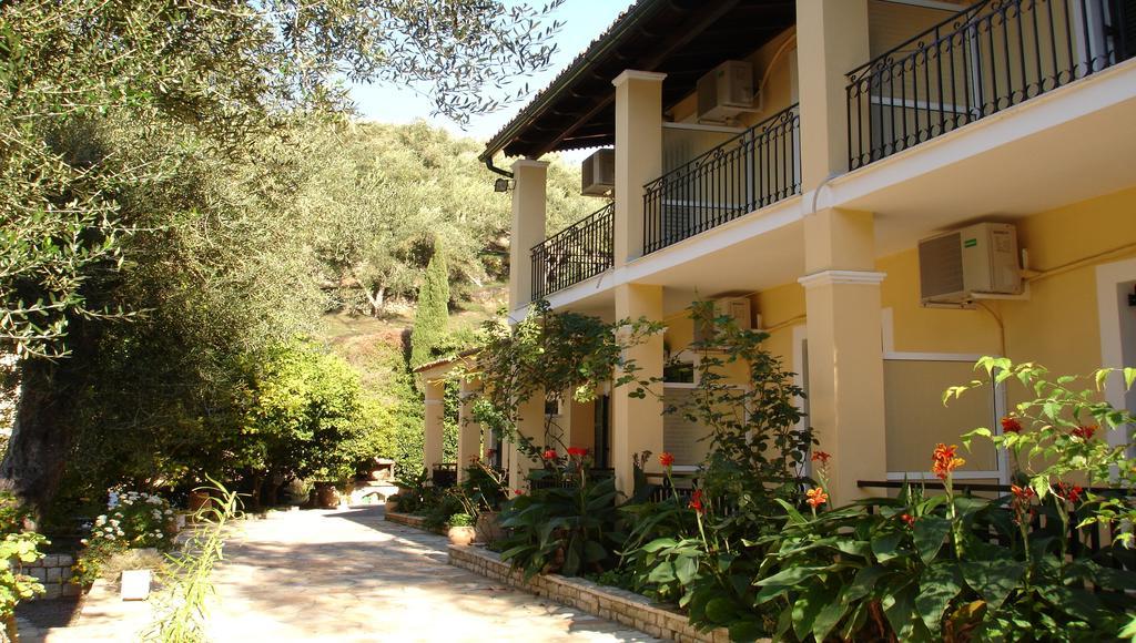 Villa Katerina Apartments Liapades Esterno foto