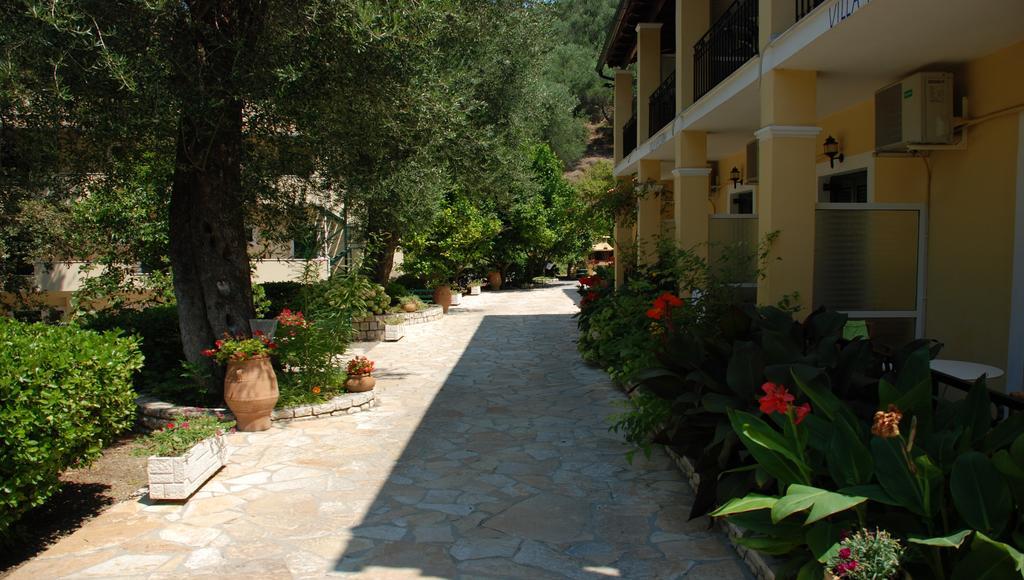 Villa Katerina Apartments Liapades Esterno foto